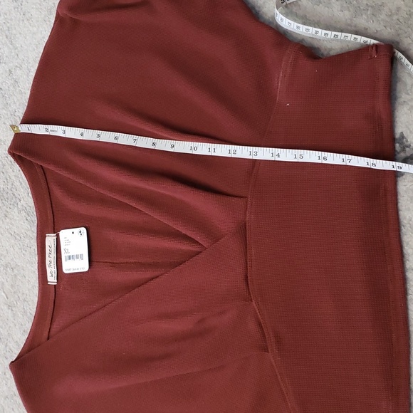 NWT Free People All Nighter Long Sleeve Waffle Crop Top - XL - Red Jasper - Picture 12 of 16
